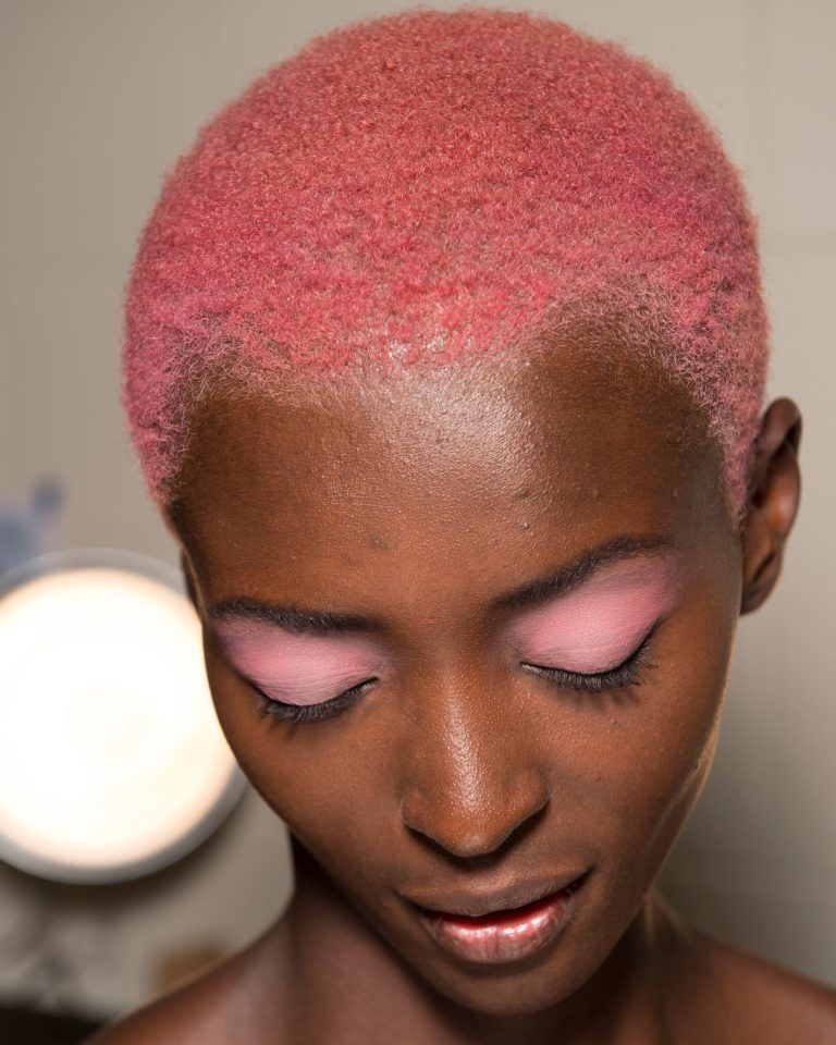Beauty tips: pastel colours for cheeks, eyes and hair