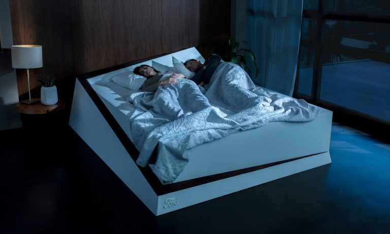 Should all couples sleep apart?