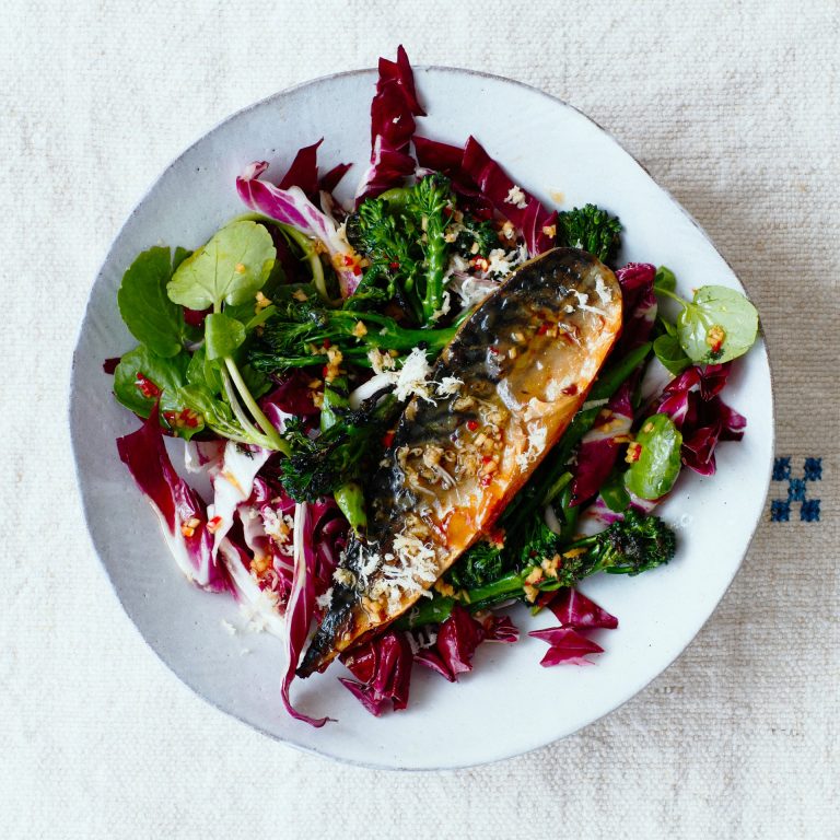 Food Thomasina Miers’ recipe for Asian smoked mackerel salad with chilli dressing