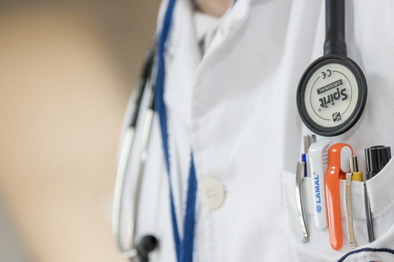 Men In Nursing – The Style Guide To Follow