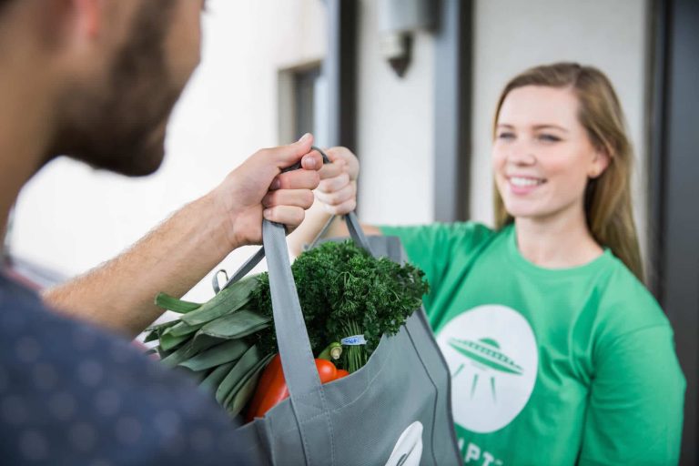 How To Save Money By Having Groceries Delivered To Your Home