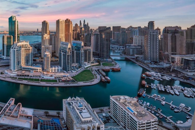 Discovering Urban Oasis: Houses for Rent with Private Gardens and Outdoor Spaces in Dubai
