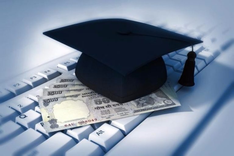 The Global Digital Lending Platform Market: An Economist’s Perspective