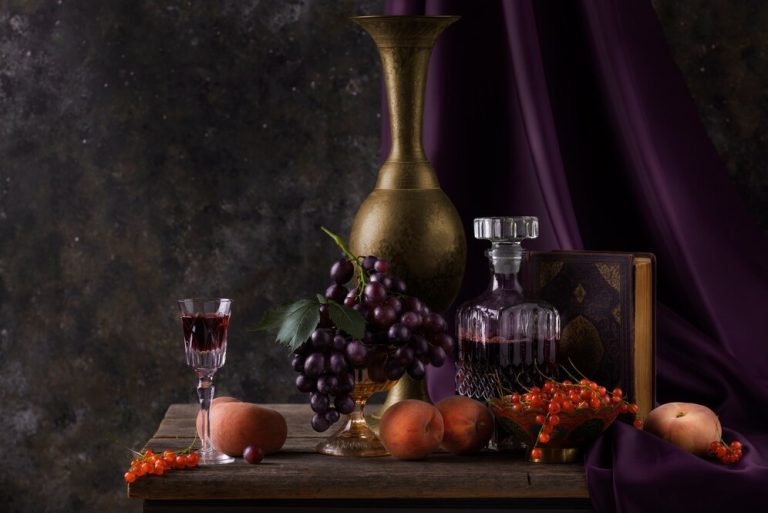The Ultimate Guide to Pairing Shiraz with Food: A Symphony of Flavors